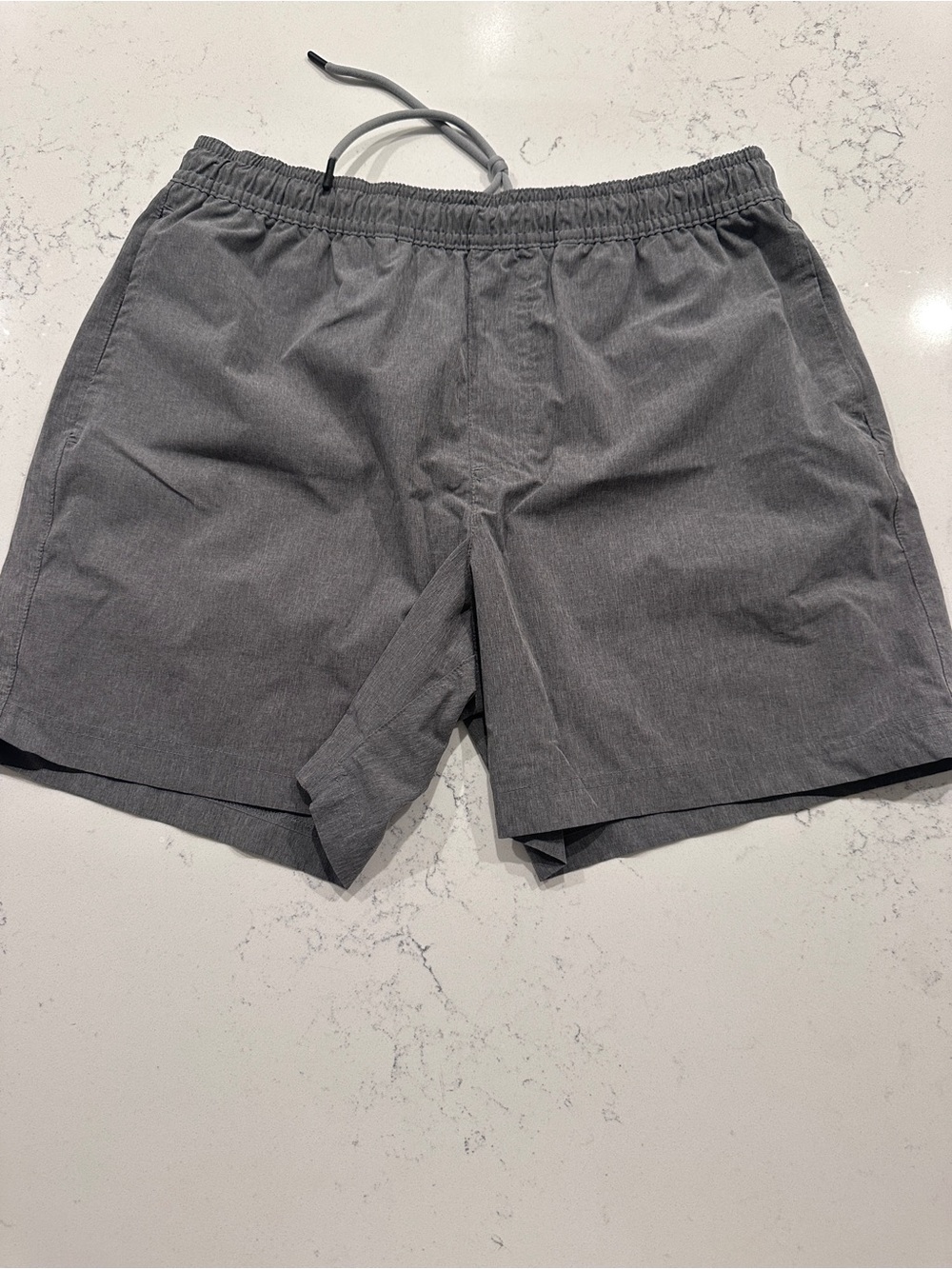 chubbies Gray Hybrid Lined Athletic Shorts 5.5”